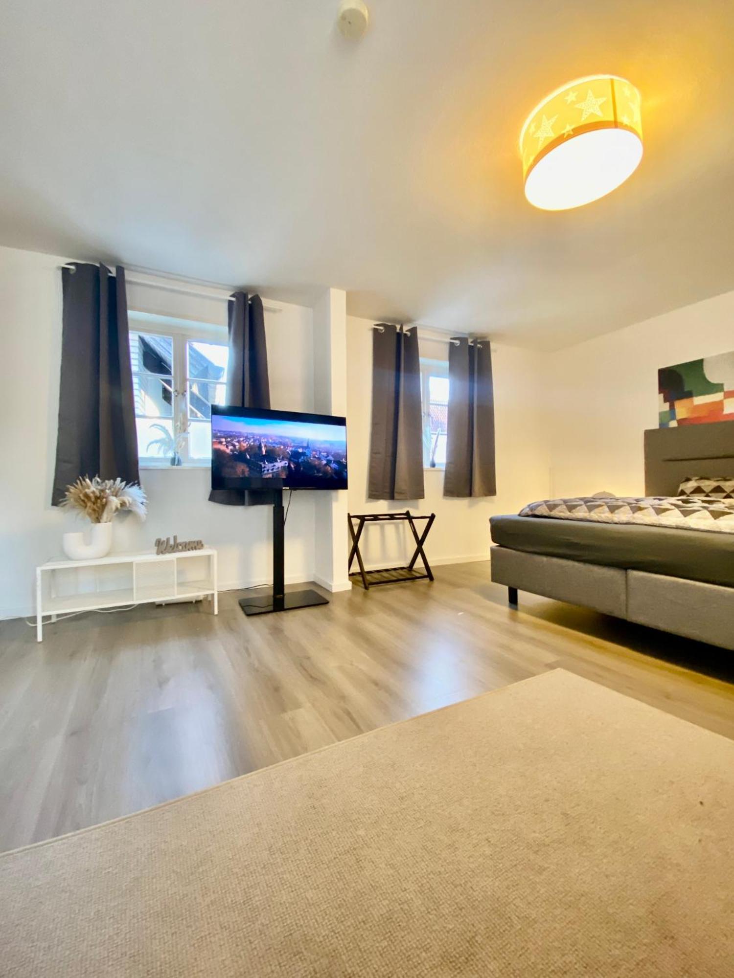 Ferienhaus "Sofia" Anno 1650, Neu - Top Lage - Tempur Beds - Wifi - Parking - Im Herzen Von Detmold-Altstadt, Historische Stadtmauer, Old Lane Detmold Luaran gambar